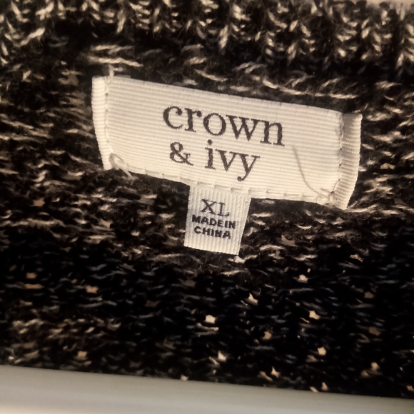 Crown and ivy sweater XL - Picture 3 of 5